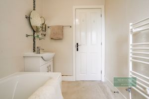 Photo 25- click for photo gallery